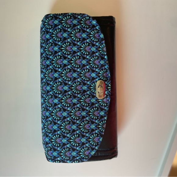 Handmade clutch purse with strap - Picture 7 of 8